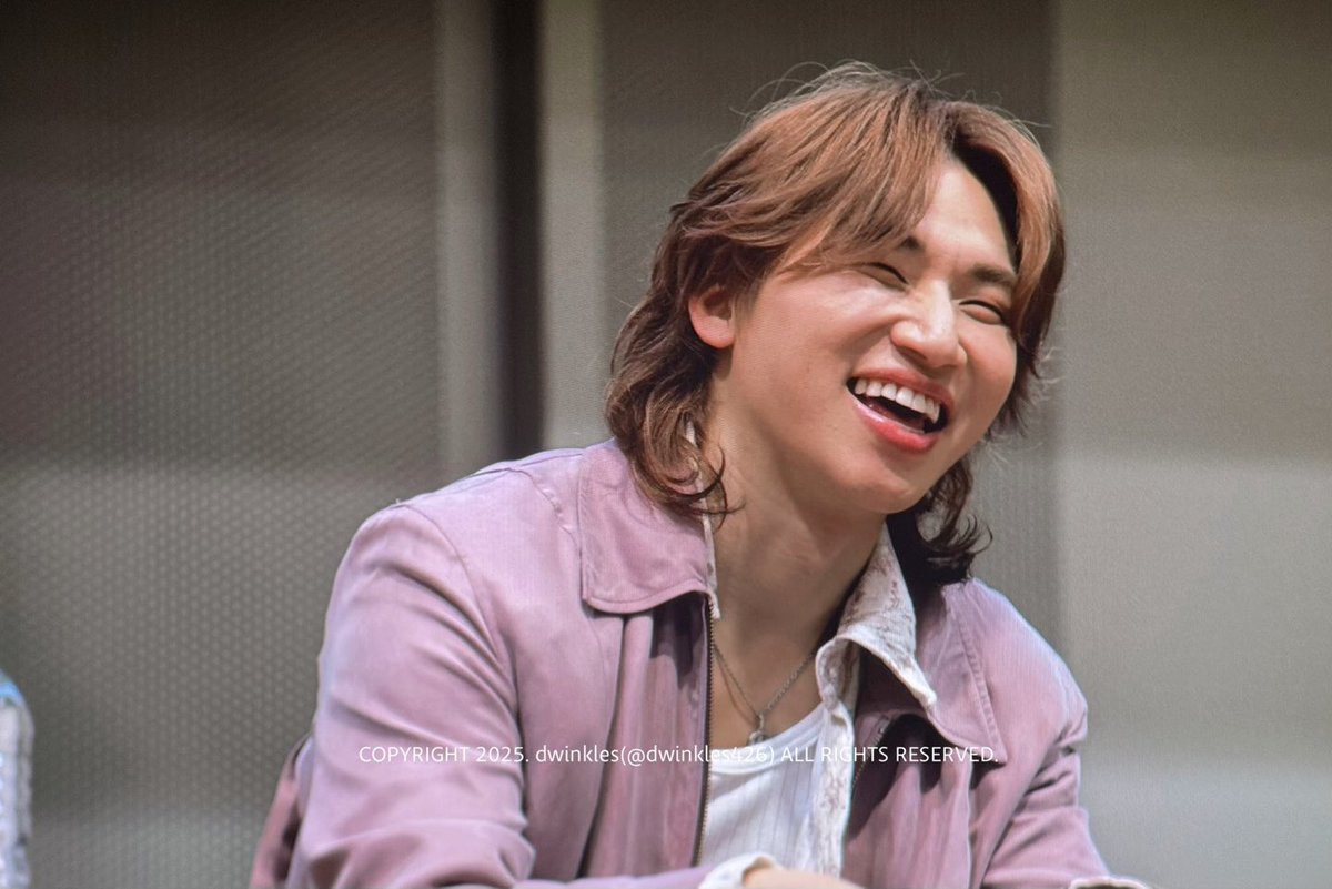 museofdae's tweet photo. Daesung. Please never stop being happy, keep on smiling🥹💛 because your smile is a cure to someones bad day🥹 and if someone decides to make you sad or upset, I'm gonna make their life a living hell☺️💛 https://t.co/BQxGKom6UU