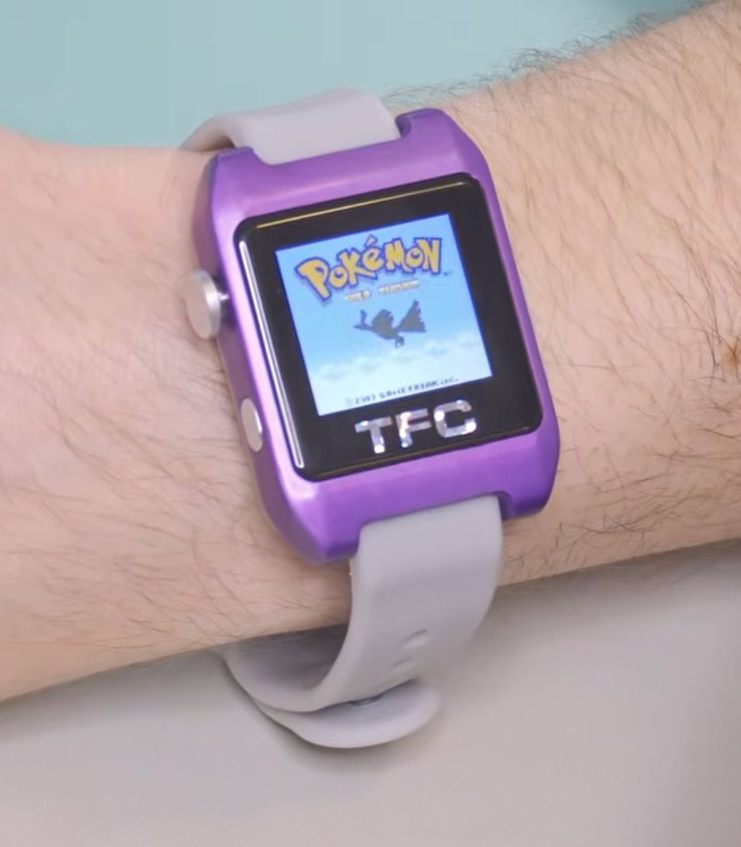 MaziEzike_Nedu's tweet image. Forget the Apple Watch. ⌚️🚫

LeggoMyFroggo just built a Game Boy Color Watch. 

It runs full games, looks incredible, and dies in about 20 minutes. 

Peak 90s nostalgia. 👾✨ #GameBoyColor #Nintendo #ModdingNews