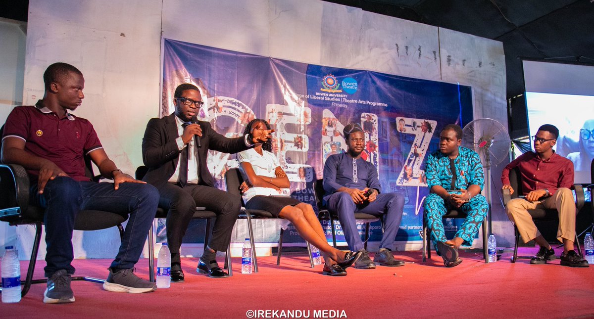 adewumiadeyemii's tweet photo. At Bowen University. Engaging young minds on leadership, responsibility, and the future of our society.
#BowenUniversity #LeadershipThatWorks #Irekandu https://t.co/pL8bAMTUoS