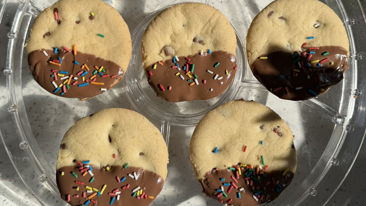 j♡ ̆̈ •. tweet media