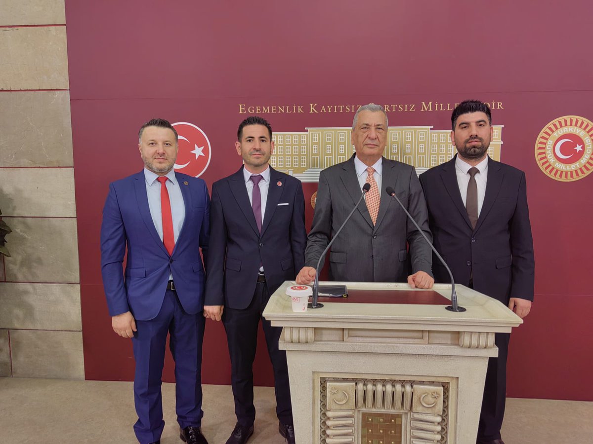 Yhs çözüm bekliyor #YhsÇözümBekliyor <a href="/herkesicinCHP/">CHP 🇹🇷</a>
<a href="/hasanozturkmen/">Hasan Öztürkmen</a> <a href="/mvresatkaragoz/">Reşat Karagöz</a> <a href="/eczozgurozel/">Özgür Özel</a>