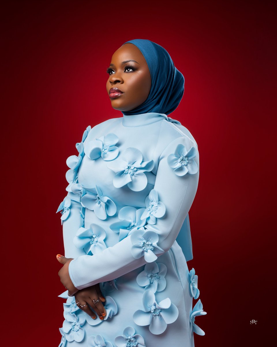 ZAINABAYINDE4's tweet photo. 30 is here! I looked forward to this day so much and Alhamdullillah! It's here.

Oh Zainab, I am so proud of you. You're Beautiful, You're Kind,You're Resilient, You're Amazing, You're Rare, You're a Masterpiece Specially Created by Allah!!!. https://t.co/bNjKqWEAq2