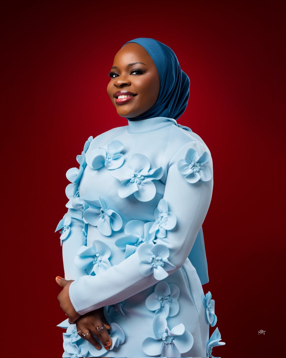 ZAINABAYINDE4's tweet photo. 30 is here! I looked forward to this day so much and Alhamdullillah! It's here.

Oh Zainab, I am so proud of you. You're Beautiful, You're Kind,You're Resilient, You're Amazing, You're Rare, You're a Masterpiece Specially Created by Allah!!!. https://t.co/bNjKqWEAq2