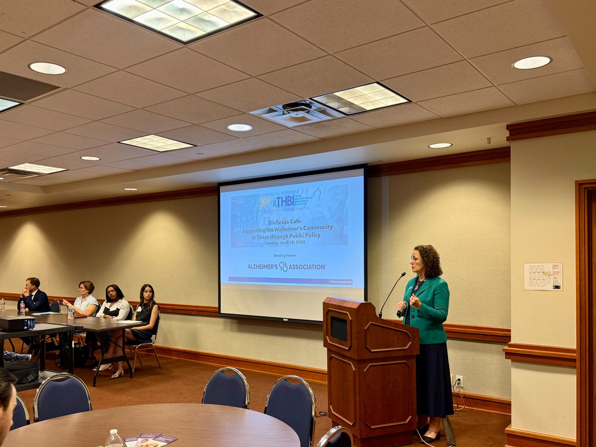 ALZNCT's tweet photo. Grateful to THBI for partnering with us on an Alzheimer’s Legislative Lunch &amp; Learn during State Advocacy Week. Together, we engaged legislators on solutions for Texans impacted by Alzheimer’s as we look ahead to the 90th Texas Legislative Session. https://t.co/gIrVKHAJnE