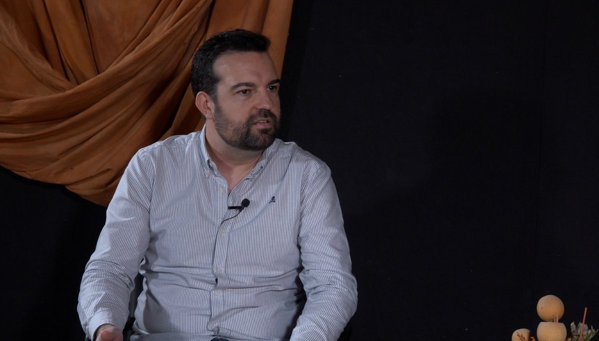 𝐠𝐫𝐮𝐩𝐨𝐜𝐨𝐦𝐮𝐧𝐢𝐜𝐚𝐭𝐯 tweet media