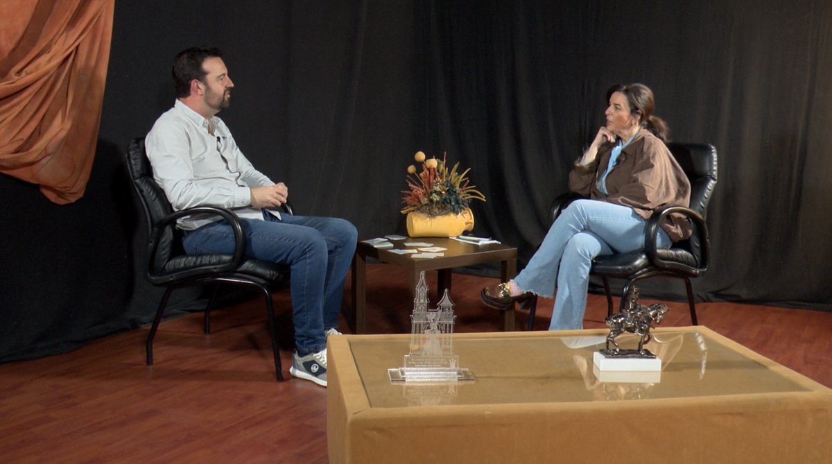 𝐠𝐫𝐮𝐩𝐨𝐜𝐨𝐦𝐮𝐧𝐢𝐜𝐚𝐭𝐯 tweet media