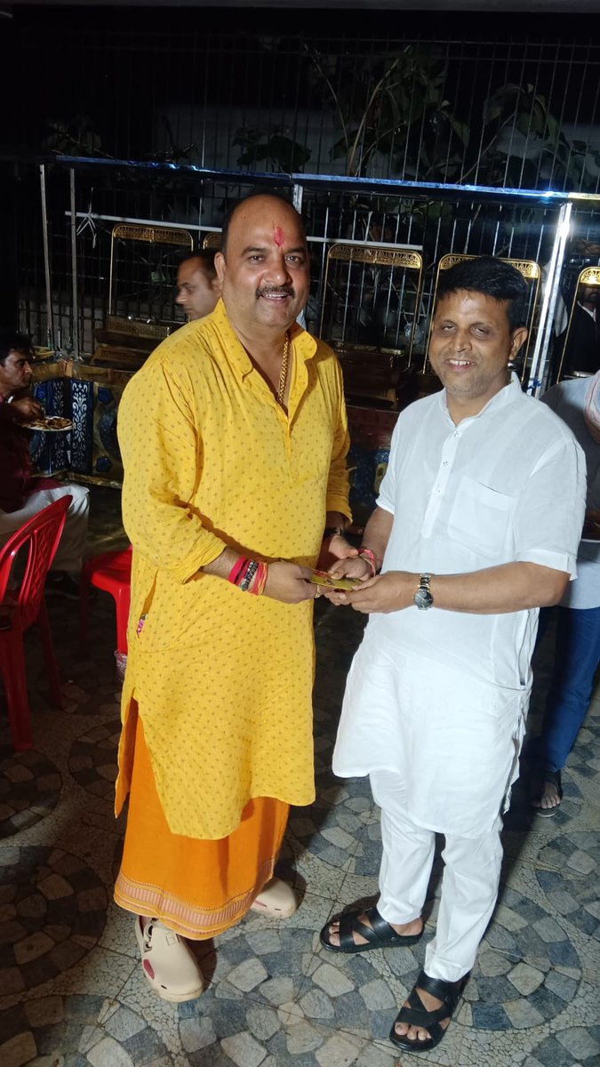 Shishir4Patna's tweet image. ईश्वर से प्रार्थना है कि उनका नया गृह सुख, शांति, समृद्धि एवं सकारात्मक ऊर्जा से सदैव परिपूर्ण रहे तथा परिवार में खुशहाली बनी रहे। 

#GrihaPravesh #NewHome #Blessings