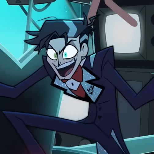 Vincent gives the vibe of a guy who thinks pronouns are the devil's work &amp; queers belong in hell, but drunk he’d be like 'if God condemns homosexuality why is gay porn fucking delicious??'...Homophobic Vincent lives rent-free in my head rn..