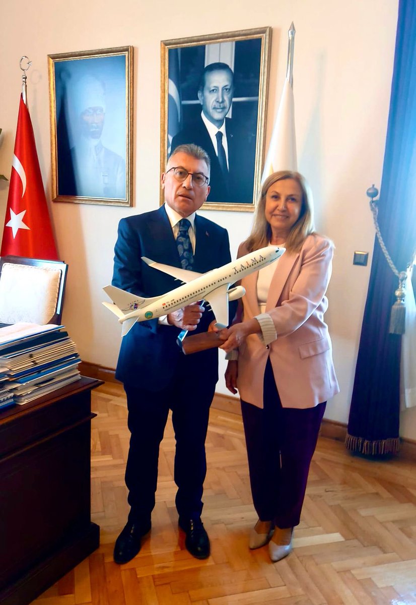 TAIMAORG's tweet photo. Ak Parti Grup Başkanı Sn. Abdullah GÜLER @avabdullahguler Beyefendi TBMM’deki makamında ziyaret edilerek 15 Mayıs Dünya AIM Günü dolayısıyla Gaziantep’te düzenleyeceğimiz gala yemeği davetiyemiz kendisine takdim edilmiştir. Nazik kabulleri ve samimi ev sahipliği için kendilerine teşekkür ederiz.