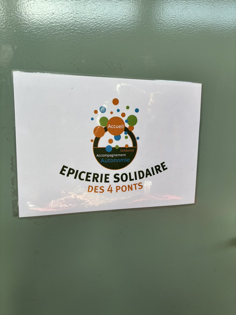 lcdc_42's tweet photo. Portes ouvertes de l’épicerie solidaire des 4 ponts pour fêter les 15 ans d’existence 🎂
Un soutien apporté à 1400 familles depuis sa création 🥰
Un énorme BRAVO pour tout le travail accompli pour celles et ceux qui en ont bien besoin 💚 https://t.co/Hlyv10iDoQ