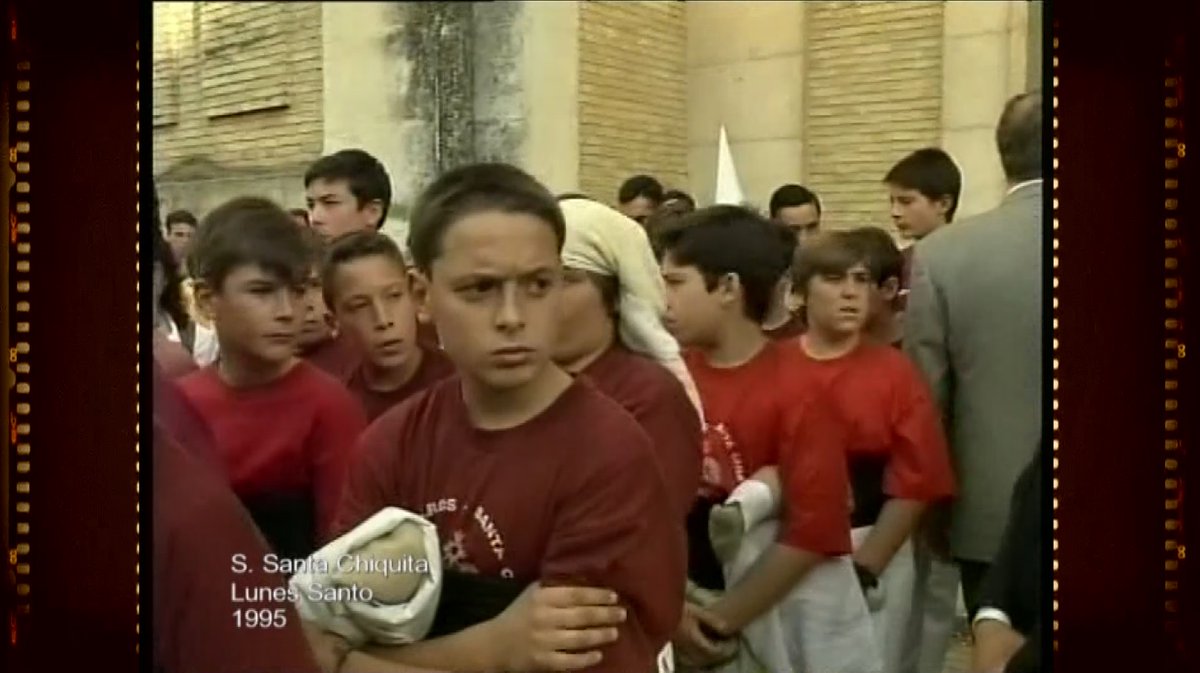 𝐠𝐫𝐮𝐩𝐨𝐜𝐨𝐦𝐮𝐧𝐢𝐜𝐚𝐭𝐯 tweet media