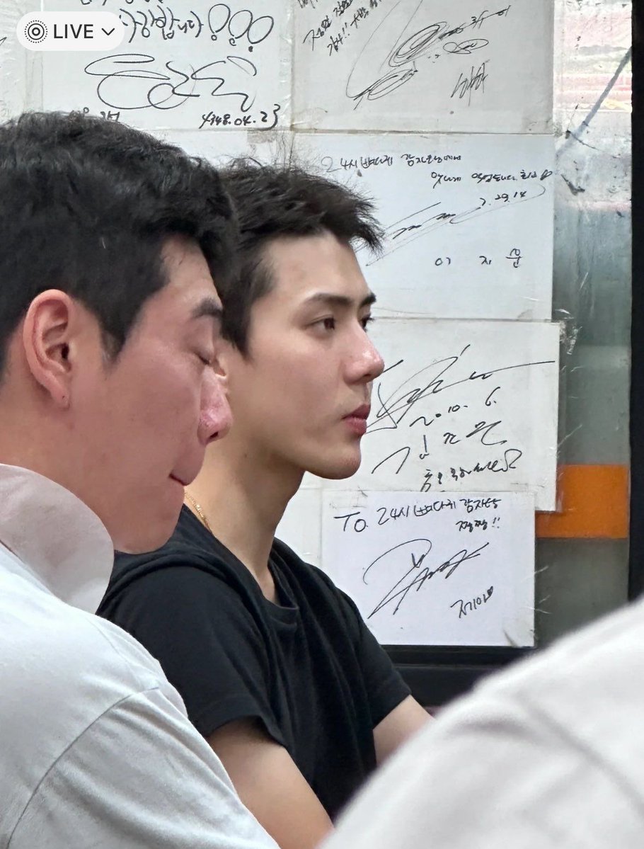 𝜗𝓐𝓥𝓐𝜚 tweet media