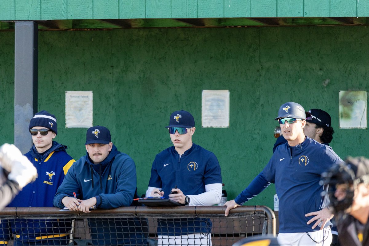 Wenter_E's tweet photo. “Is this Heaven? No, it’s Iowa”

First year at @GracelandU, very excited for what the future holds!

Extremely grateful for the lessons, challenges, and the opportunity to know these guys. Will miss the @trevoryorges pregame body checks.

Special shoutout @knut2331 

Joshua 1:9 https://t.co/f8HvnCMnnV