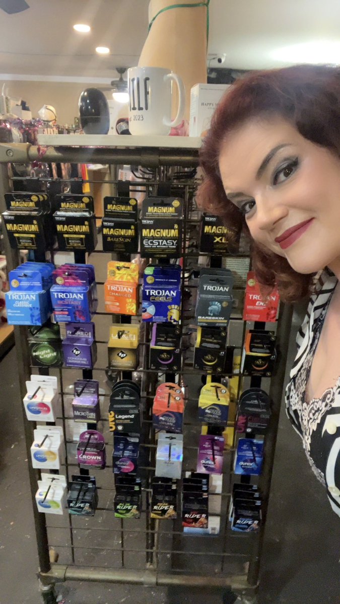 up4drea2's tweet image. Drea is here to help you get your hump day bumpin!! We have everything you need, and a few things you may like try!! 

💋Up4Drea💋5540 Yadkin rd. Fayetteville, NC 
#up4drea #essentials #sessysupplies #fayettevillncadultstore #ftbragg