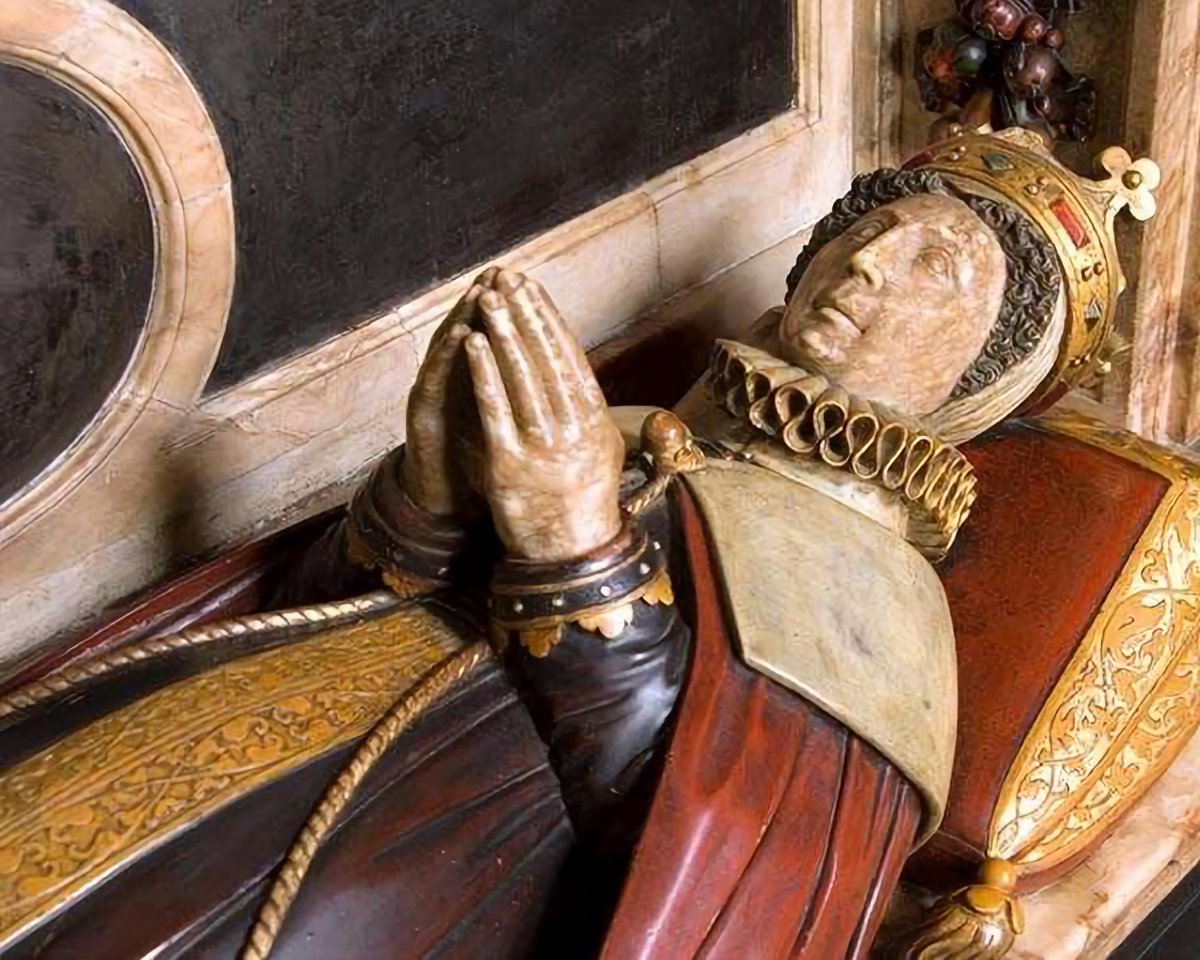 thedudleywomen's tweet image. #OnThisDay in 1608, the funeral was held for Elizabeth Talbot, Countess of Shrewsbury, better known as #BessofHardwick. She had died at #NewHardwickHall in Feb 1608, and was buried at All Saints Church, Derby, where a family vault &amp;amp; tomb had been commissioned during her lifetime.