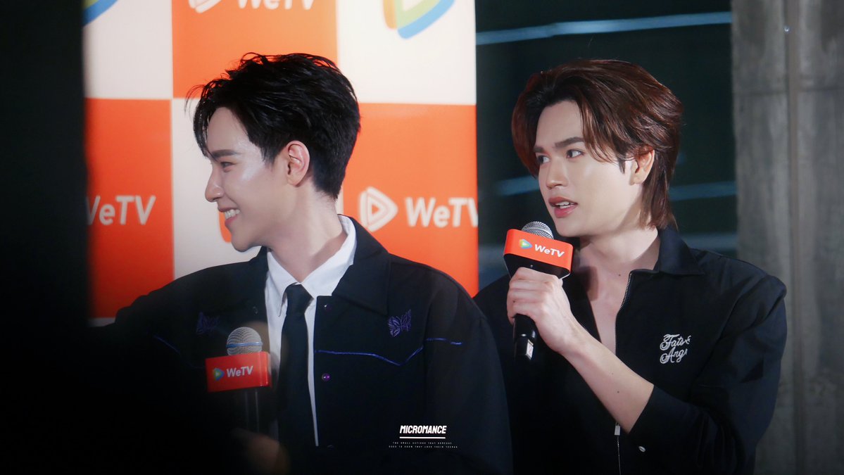 luckywithppwjm's tweet image. น่ารัก (ซึ่งน่าจะเป็นรูปคู่รูปเดียวที่ไม่ติดรอยต่อของกระจก555555555)

MRS X WETV LIVE
#WeTVxMyRomanceScammerLIVE
.☘︎ ݁˖ #junniorrs #markjrtn ࣪𖤐 #juniormark  ·͜·♡