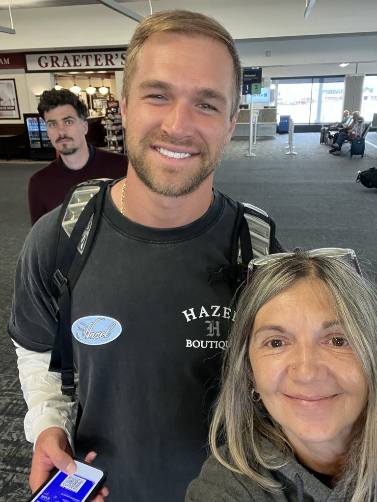 Larisa077's tweet image. Guess who is on my flight #WhoDey