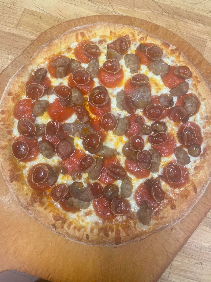 meme bastard 🍕 tweet media