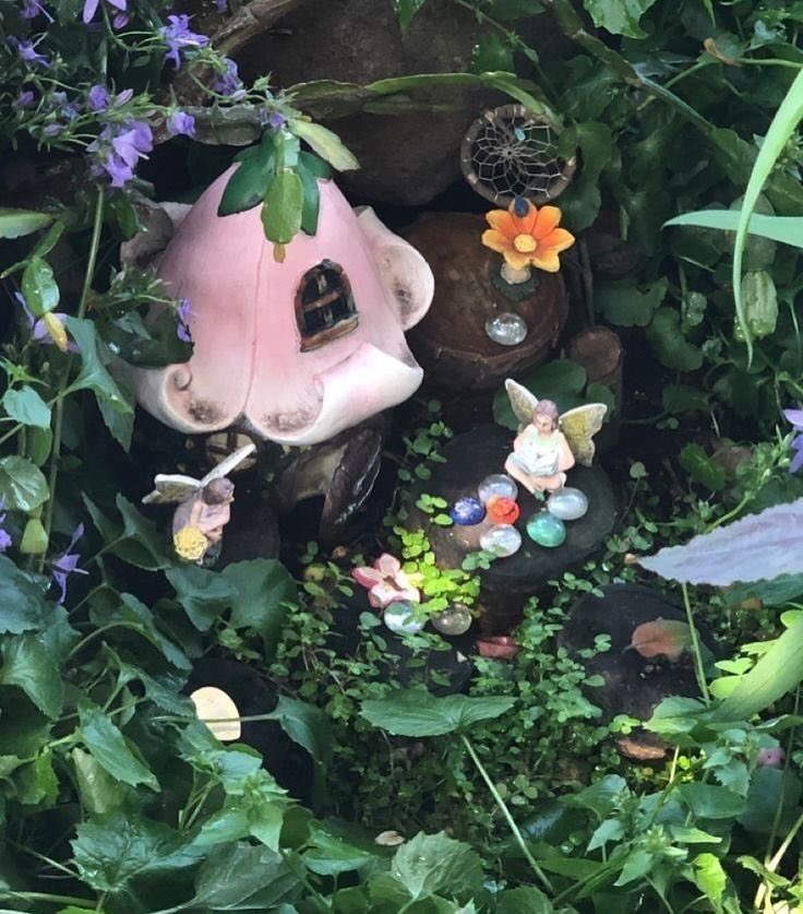 𝐏𝐢𝐧𝐤 𝐠𝐥𝐢𝐭𝐭𝐞𝐫 🎀 tweet media