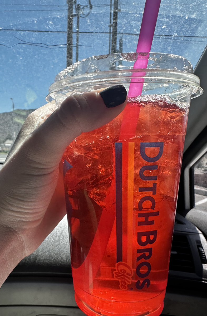 Cleo ! 🦎 tweet media