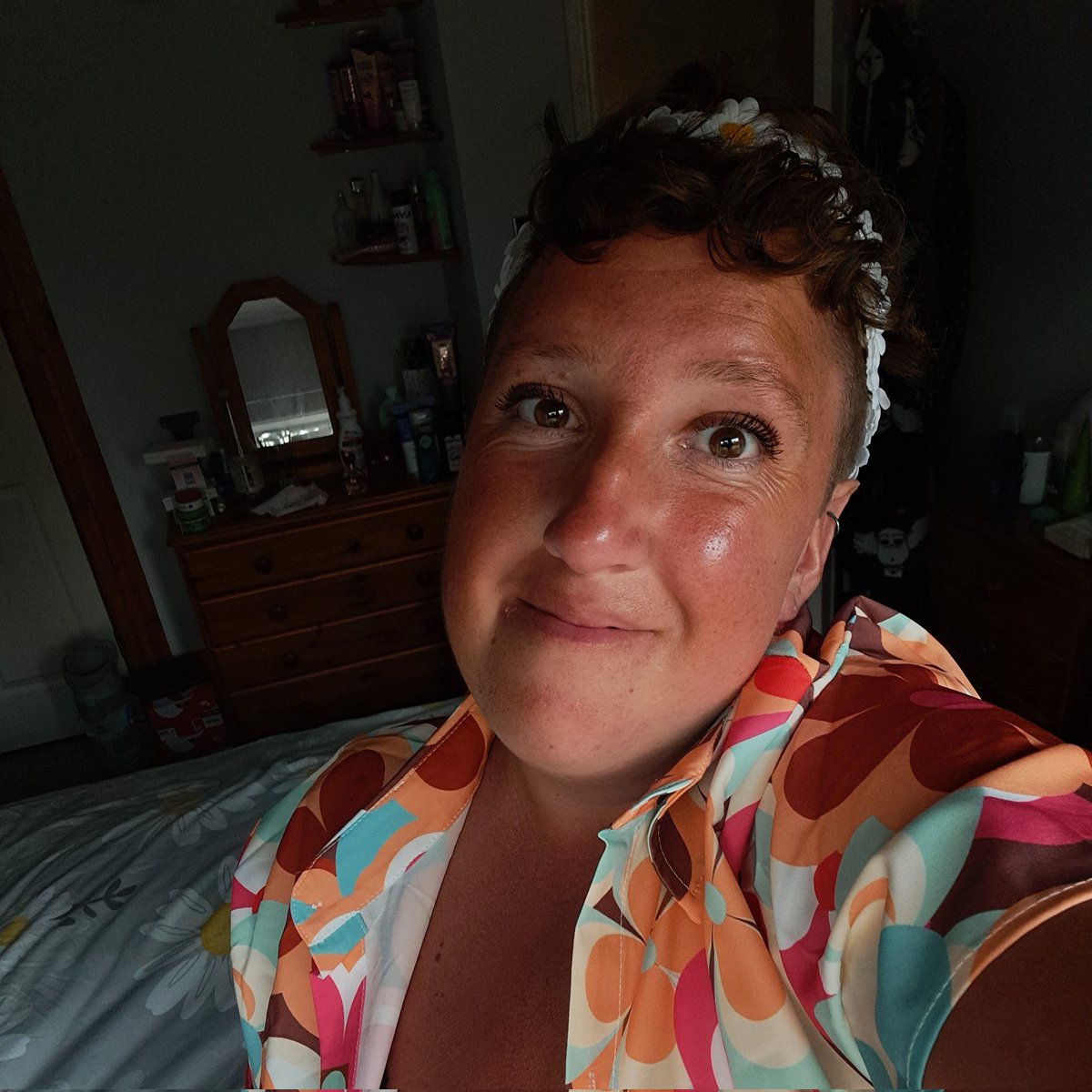 In my thirties era! ✌🏾☮️🏵 #NewProfilePic