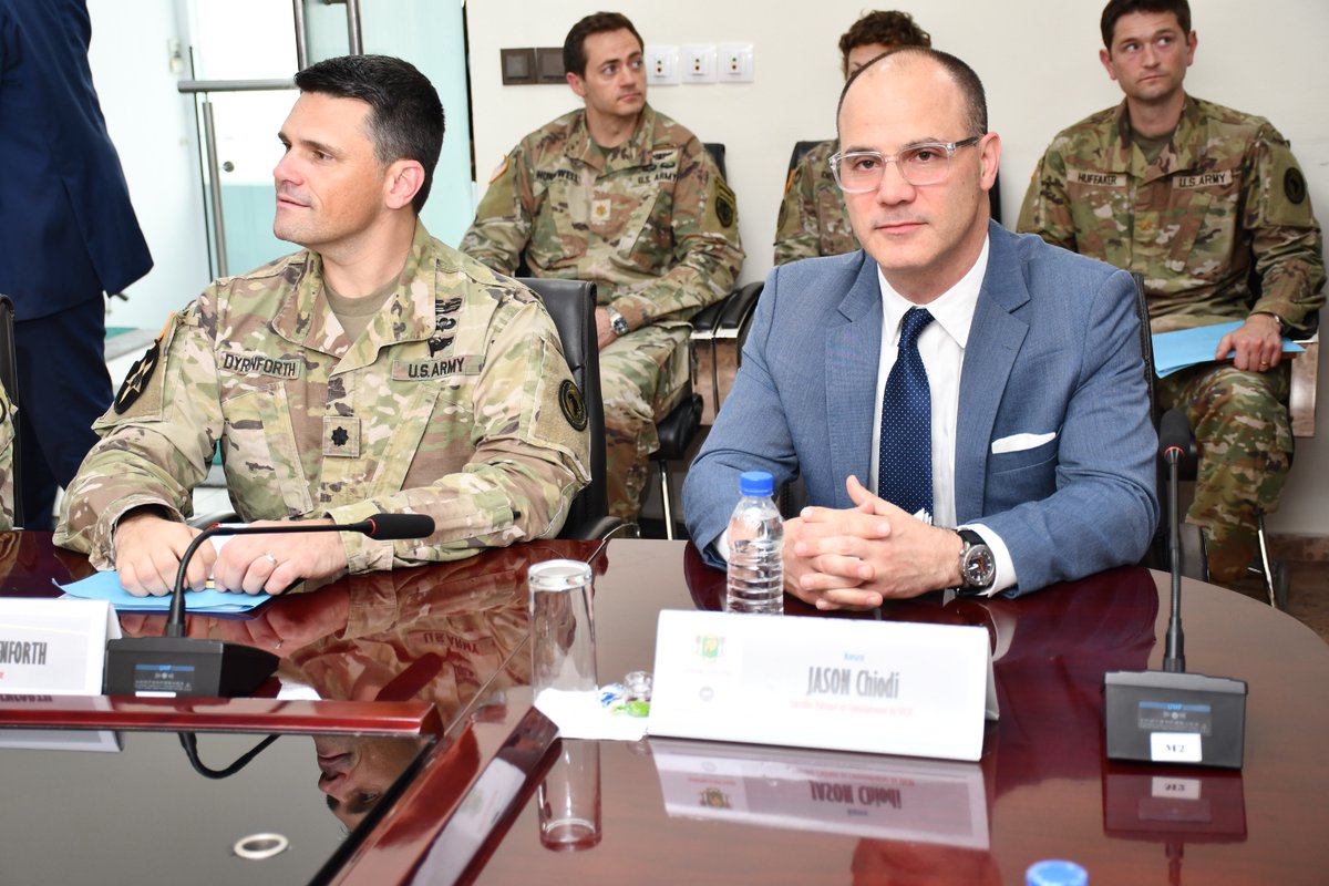 TBirahimaO's tweet photo. En marge de l'édition 2026 de l'exercice Flintlock, manœuvre militaire d’envergure, organisée par le commandement des Etats-Unis pour l’Afrique ( AFRICOM) et que la Côte d’Ivoire accueille pour la deuxième année consécutive, j'ai reçu ce mercredi 29 avril 2026, une délégation américaine conduite par M. Richard Michaels, Sous-secrétaire d'État Adjoint en charge de l’Afrique de l’Ouest.

Cette visite de travail a permis de réaffirmer notre engagement commun à maintenir l'excellence des relations bilatérales entre nos deux pays".

#𝙂𝙤𝙪𝙫𝘾𝙄
#𝘾𝙤𝙤𝙥𝙚́𝙧𝙖𝙩𝙞𝙤𝙣
🇨🇮🇺🇸