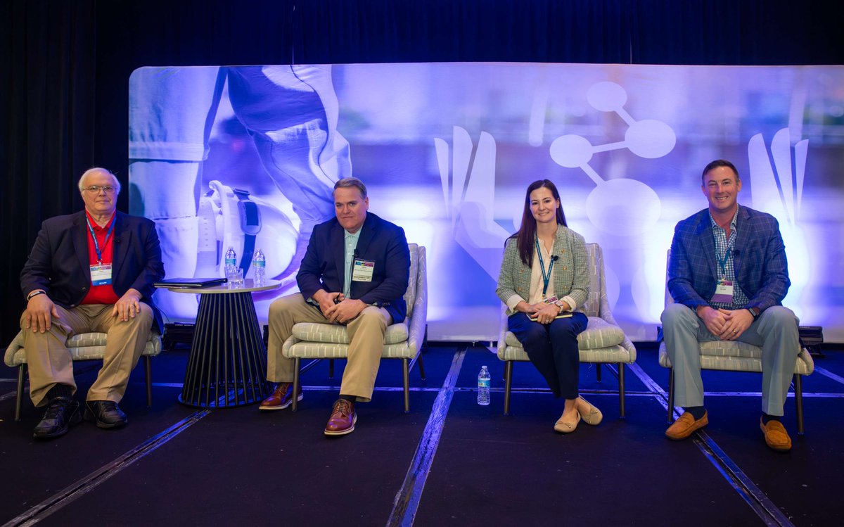 AmChemistry's tweet photo. At the #RCSConf2026 closing plenary, thank you to @REVLNG for sponsoring and speaking alongside @exxonmobil to highlight how leaders can build influence beyond compliance and drive meaningful change across their organizations. https://t.co/5YYpeDYvw0