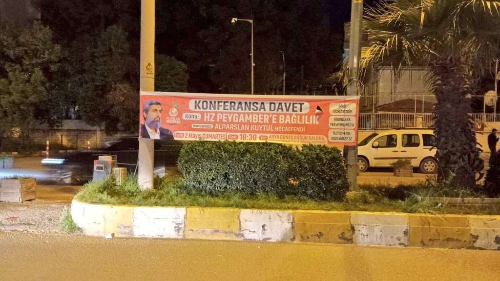 Mardin Sokaklarında Konferans Heyecanı 🔊

Alparslan Kuytul Hocaefendi'nin Mardin'de gerçekleştireceği "Hz. Peygamber'e Bağlılık" konferansının duyuru brandaları Mardin sokaklarını süsledi. ✨

BüyükBuluşma 9Mayısta
#FurkanKonferansları
#AdanadaBüyükBuluşma