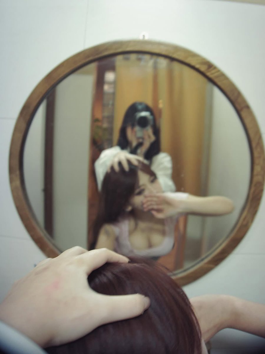 Xinh gái thèm djt tweet media