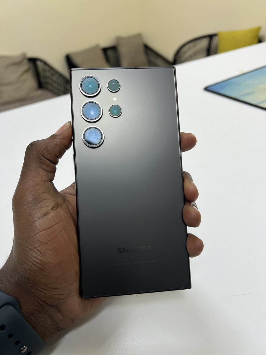 JakeTech22's tweet photo. S24 Ultra 512GB @ 95,000 KES

☎️ 0795 461 634 https://t.co/YWpssIgYgS