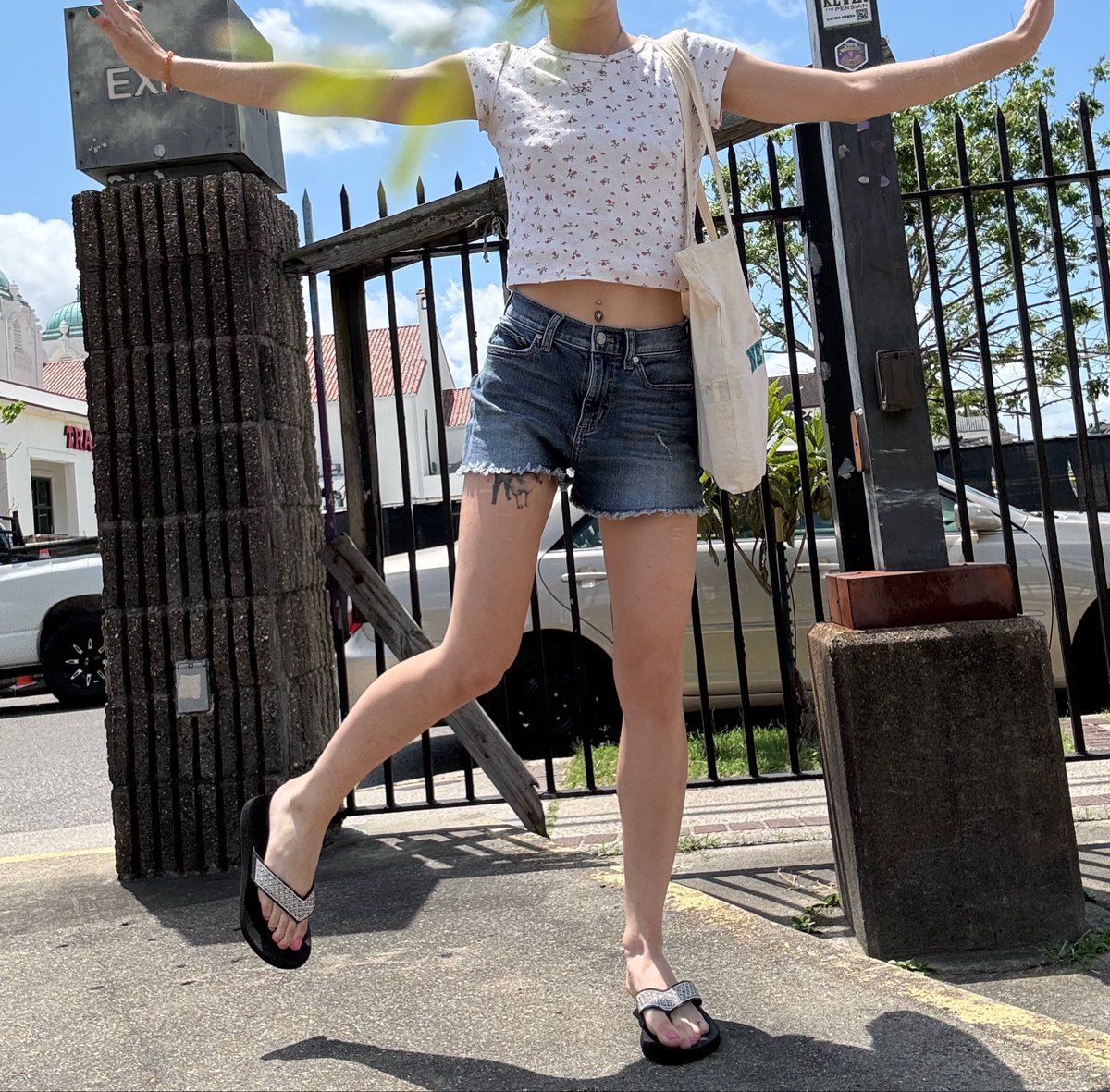 emo henrietta of shedtwt tweet media