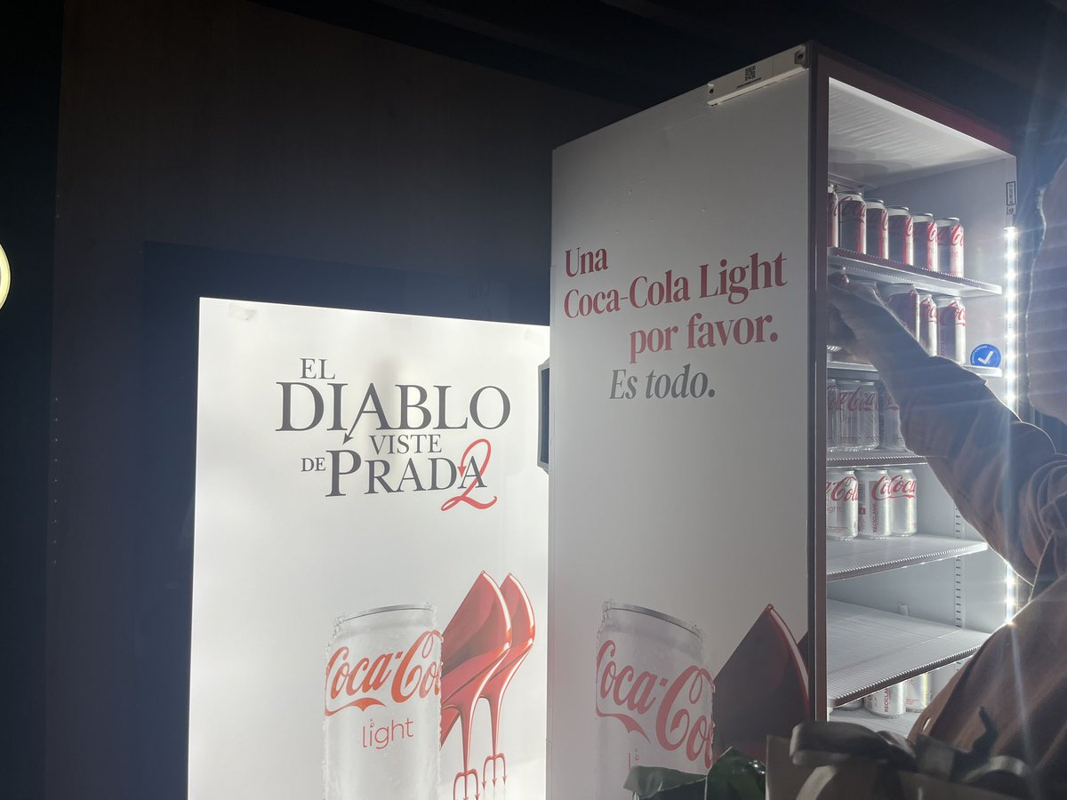 mkdirecto's tweet image. 📌Coca-Cola (@CocaCola_es) nos ha invitado al preestreno del Diablo viste de Prada 2 🍿👠

Hoy disfrutamos, antes que nadie, de un exclusivo pase privado de la película de la mano de Coca-Cola Light 🥤🤞🏻
#CocaCola