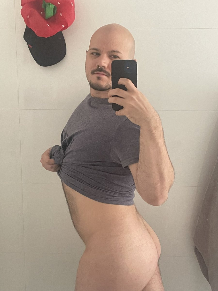 BurningChichi's tweet photo. Me
Aburro https://t.co/9CW4tp01nh
