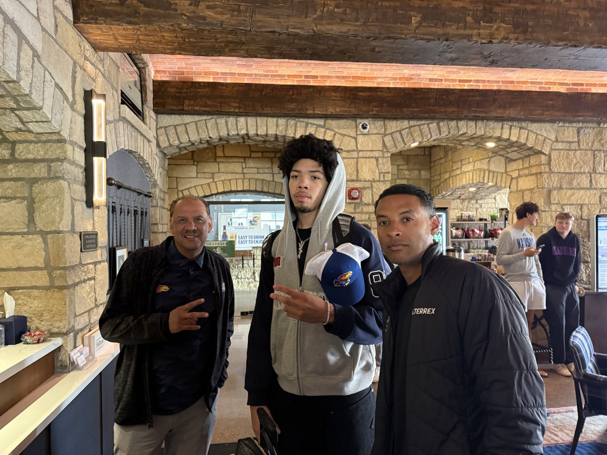 JayhawkSlant's tweet image. .@tyran_stokes, the No. 1 ranked player in the class, spent a few minutes with the media upon his arrival. #kubball