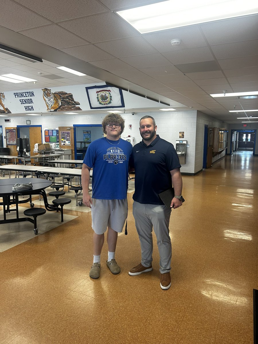 moore_landynn's tweet photo. #AGTG After a great in school visit and conversation with @BrianFolkerts, I am blessed to receive my 8th D1 offer to Toledo University!! 💙💛
@Mr_Tanner23 @PSHSTigersFball @PrepRedzoneWV @coach_mjacobs @SWiltfong_ @adamgorney @on3recruits @TomLoy247 @ChadSimmons_ @Rivals https://t.co/fT7JHEK1La