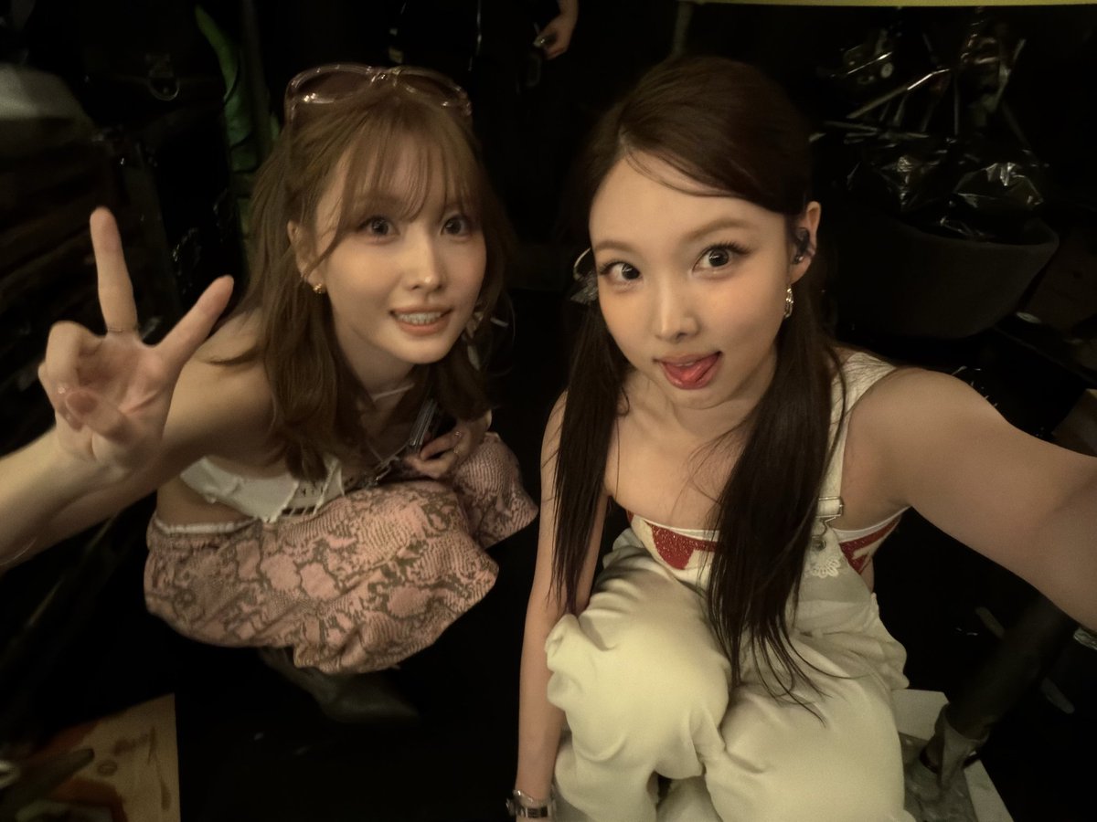 Momo Lovers tweet media