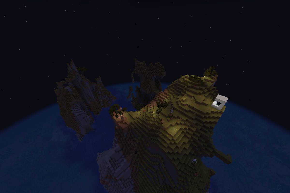 MinecraftINIAD's tweet photo. 昨日はサーバーのテスト中に引いた断崖絶壁の孤島シードでサバイバルを行いました！
初期リス以外かなりの好シードで3時間以内にエンドまで行きえんドラ討伐を達成しました。
エ���ドポータルが反応しない不備もありこのようなおもしろ写真も取れちゃいました笑。 https://t.co/5Uwp9zxSiE