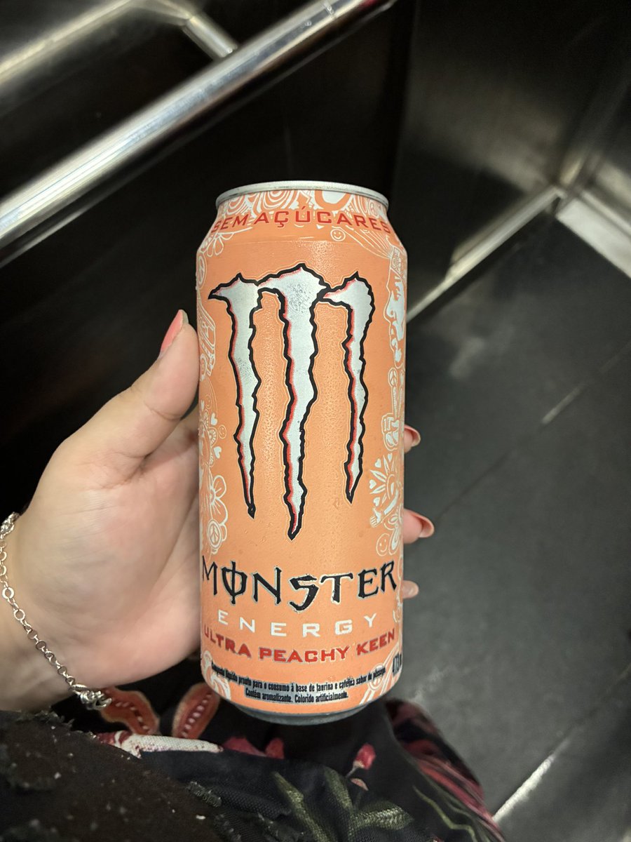 lulu 🫧 (-22/23,5) tweet media