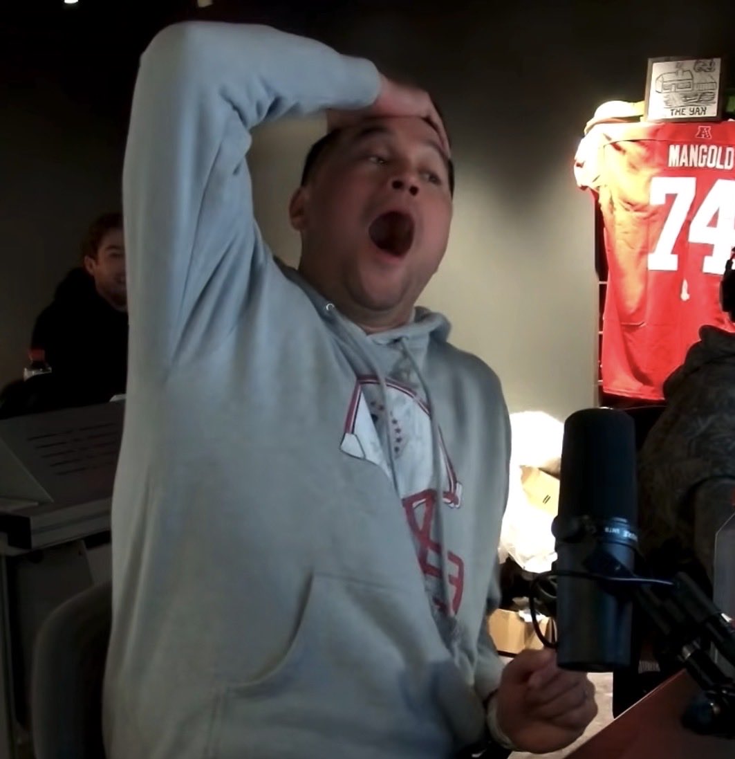 Viva La Stool tweet media