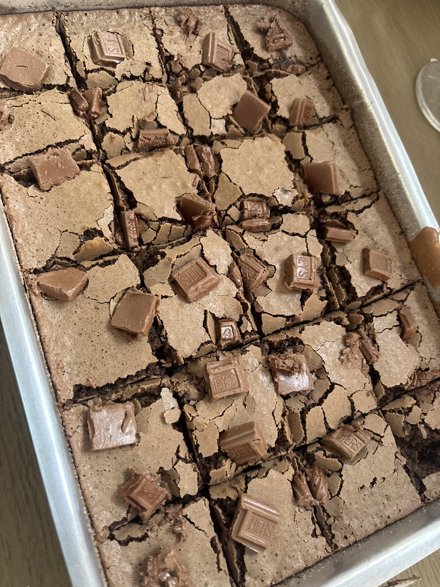 tsalicia13's tweet image. eu deveria ganhar um oscar por esse brownie serio #hit