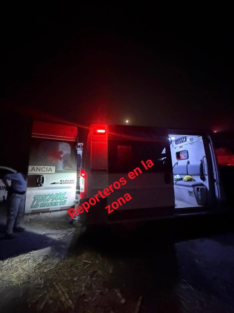 Reporteroszona's tweet photo. #DeMadrugada
🚨🚔A golp3s m4tó a su madrastra en un rancho de Tamuín 🚨🚔
Intensa movilización policíaca se registró durante esta madrugada en el rancho La Mariposa en #Tamuin, #SLP, dónde reportaban una mujer que había sido agredida. https://t.co/r1qux6Qugq