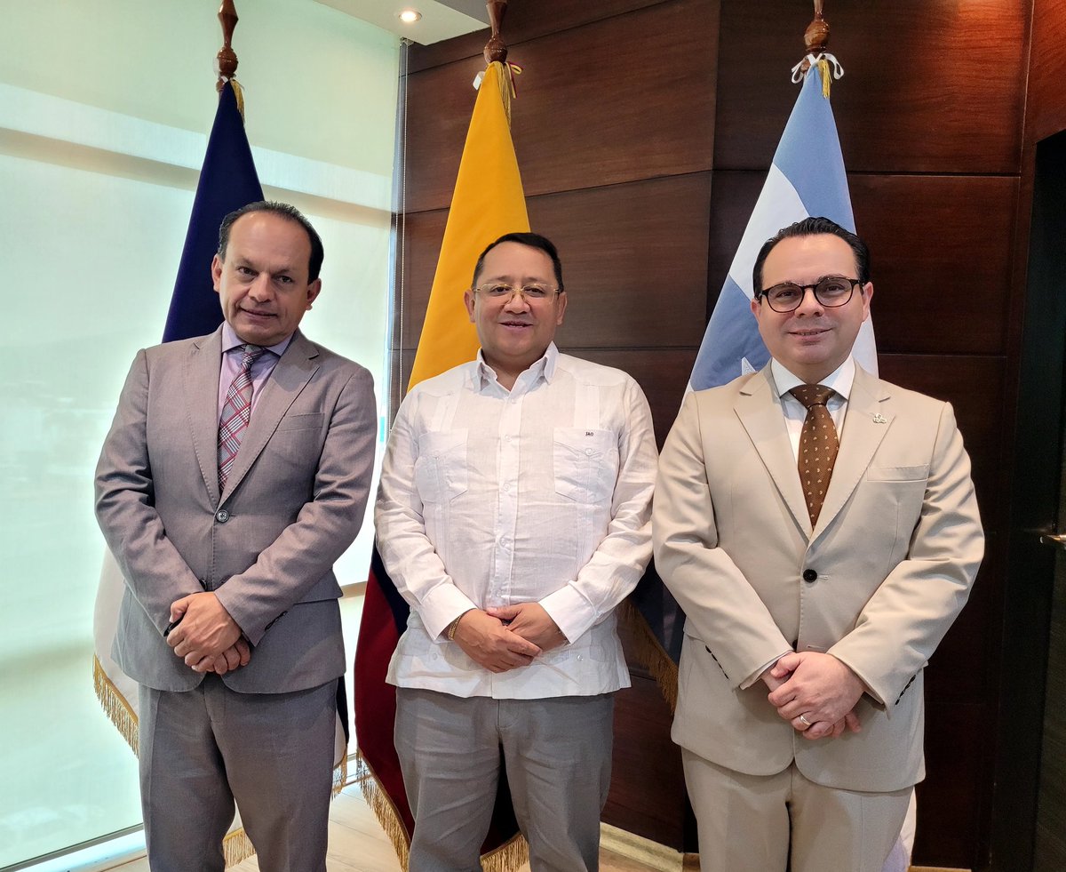 Defensoría Pública del Ecuador tweet media