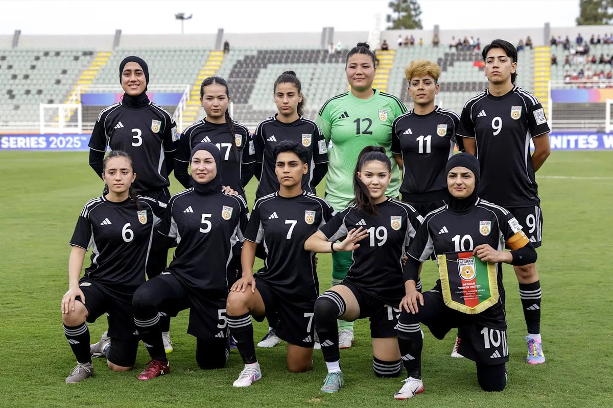 BenSteiner00's tweet photo. One of the key decisions made by FIFA in Vancouver was the integration of Afghan Women United into official competitions. 

Afghanistan hasn't played an international women's match since 2018 due to the Taliban's ban on women's sport. 

Story on @SInow 

https://t.co/nElYjQpaSp https://t.co/Dta7R86SfH