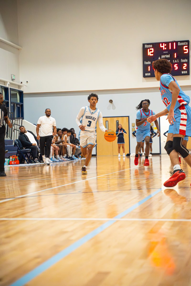 CoachKBillups's tweet image. Currently prepping for the return of HS Hoops. nothing like leading and watching your guys go!

#huskyhoops #kippbasketball #bleedblue