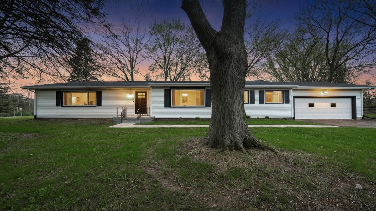 GreatLakeAerial's tweet image. New Listing!

$296,400
3500 S Elms Rd, Swartz Creek

Listed by:
Laura Fletcher Riege 810-397-4696,

Coldwell Banker Professionals 248-628-1900

#realtor #realestate #swartzcreek #forsale