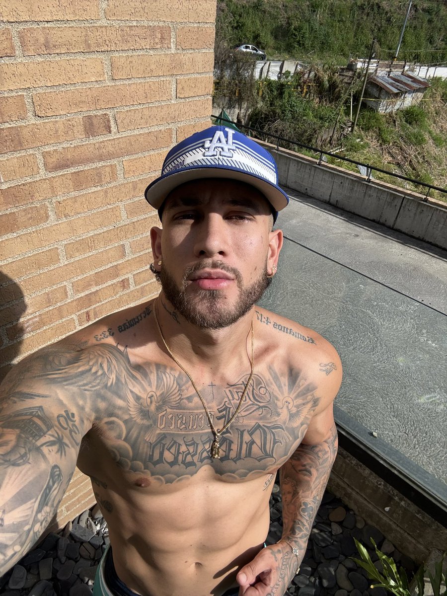 Offprince 🤴🏼 tweet media