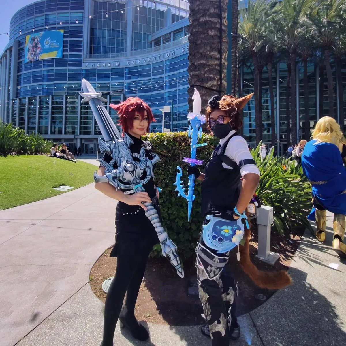 finalchoir's tweet photo. Fanfest 2026 hall pics ☺️🎉

Everyone looked so cool! Thank you for chatting, posing &amp; sticker trading with me;;♡

✨️G'raha Tia: auros_valurien @ IG
✨️Picto: clarissas-art @ bsky

Please feel free to tag Esteem &amp; the DRG's socials 🫶

#FFXIVcosplay #Fanfest2026 #FFXIVFanfest https://t.co/sdgQH0xfAE