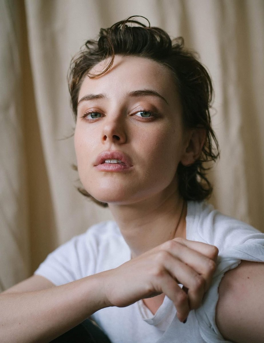 JonnyLeTran5's tweet image. Blessing your timeline with Katherine Langford 😍 #KatherineLangford #13ReasonsWhy #Cursed #LoveSimon #KnivesOut #SavageRiver #Spontaneous #TheMisguided #ImperfectQuadrant #beautiful