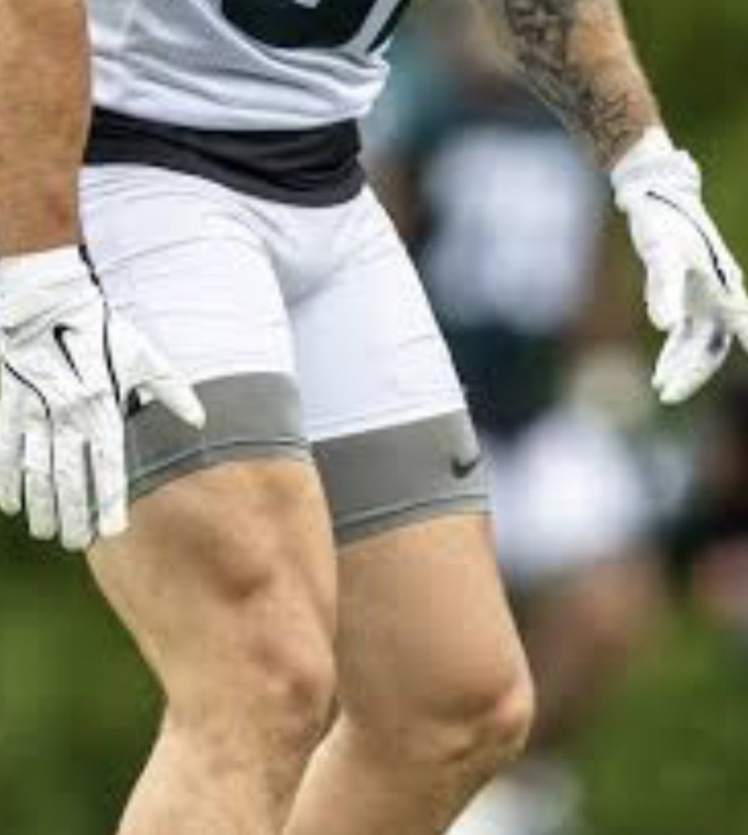 Thigh Doctor tweet media