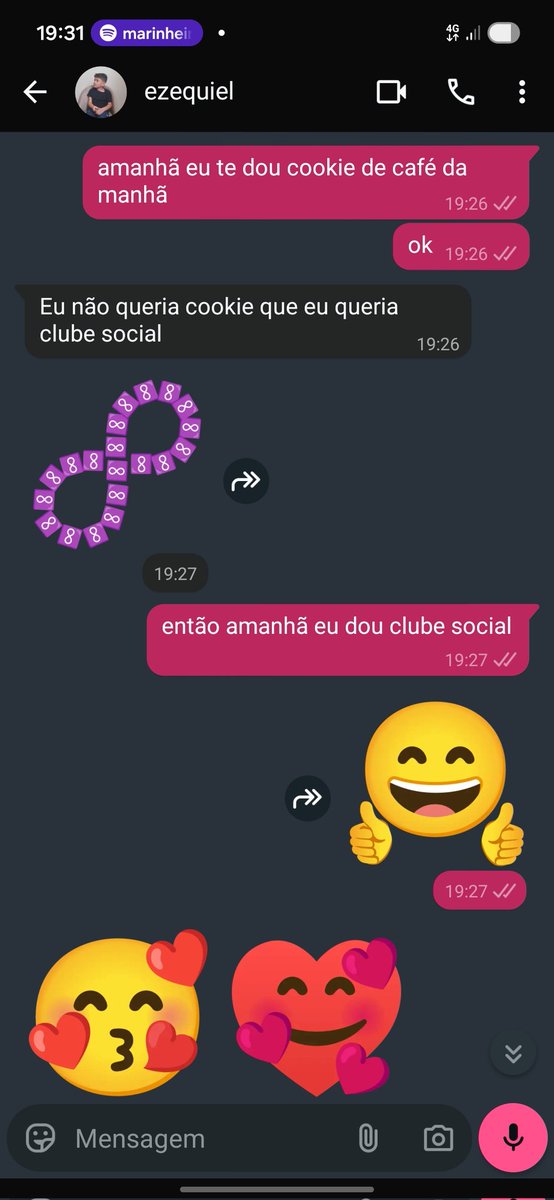 julia tweet media